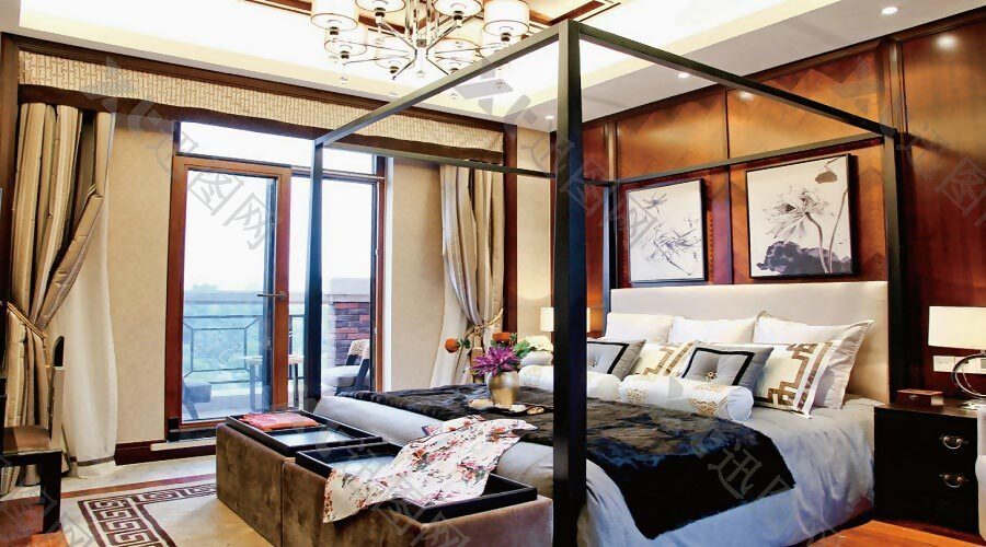 卧室带阳台中式家装效果图设计图片