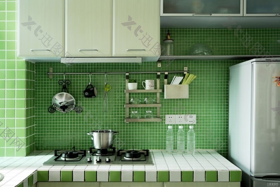 简约风室内设计厨房绿色调效果图