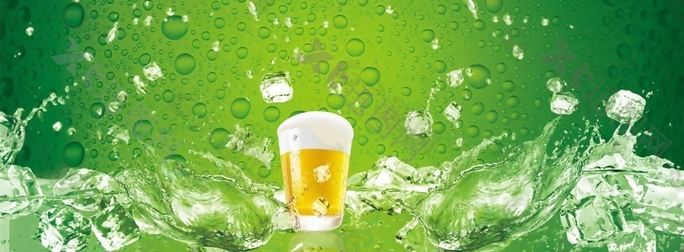 啤酒绿色背景