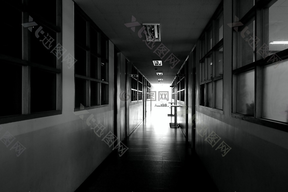 学校,走廊,黑色和白色