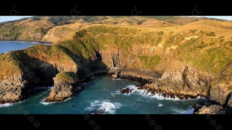 山峰河流视频素材