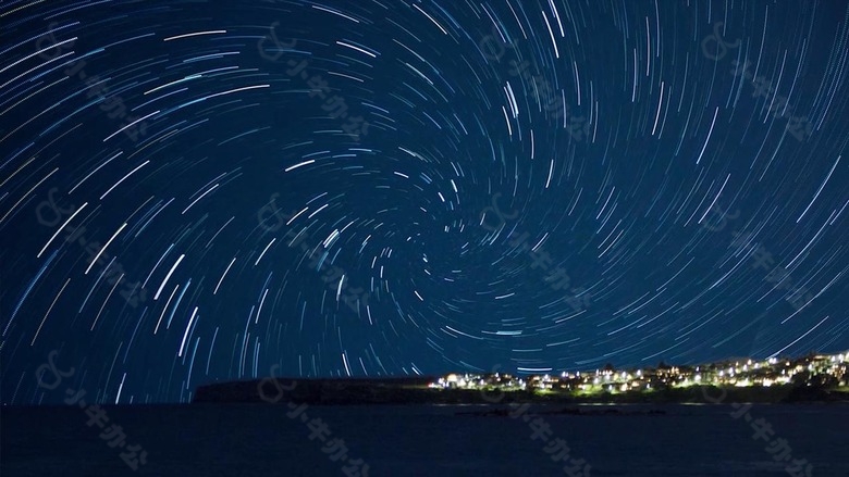 悉尼郊区上空盘旋的星星